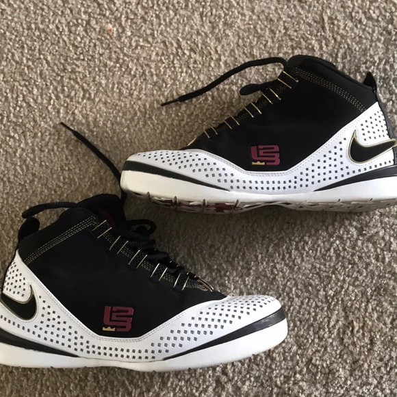 lebron 2 shoes
